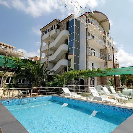 Hotel Victoria บาร์ ภายนอก รูปภาพ